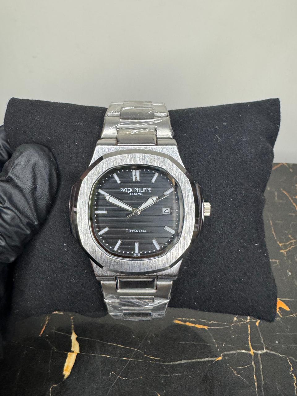 Patek Philippe Geneve - Black Dial