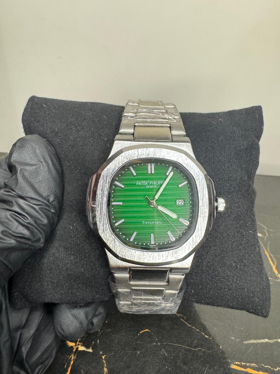 Patek Philippe Geneve - Green Dial